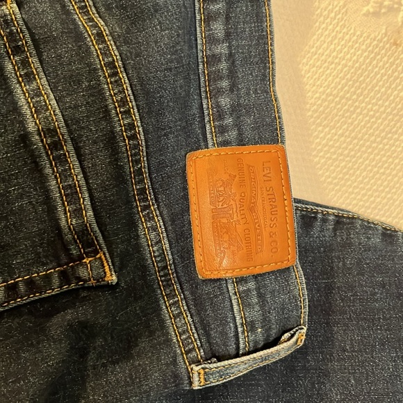 Levi's 18W Wedgie Skinny Jeans - Picture 3 of 6